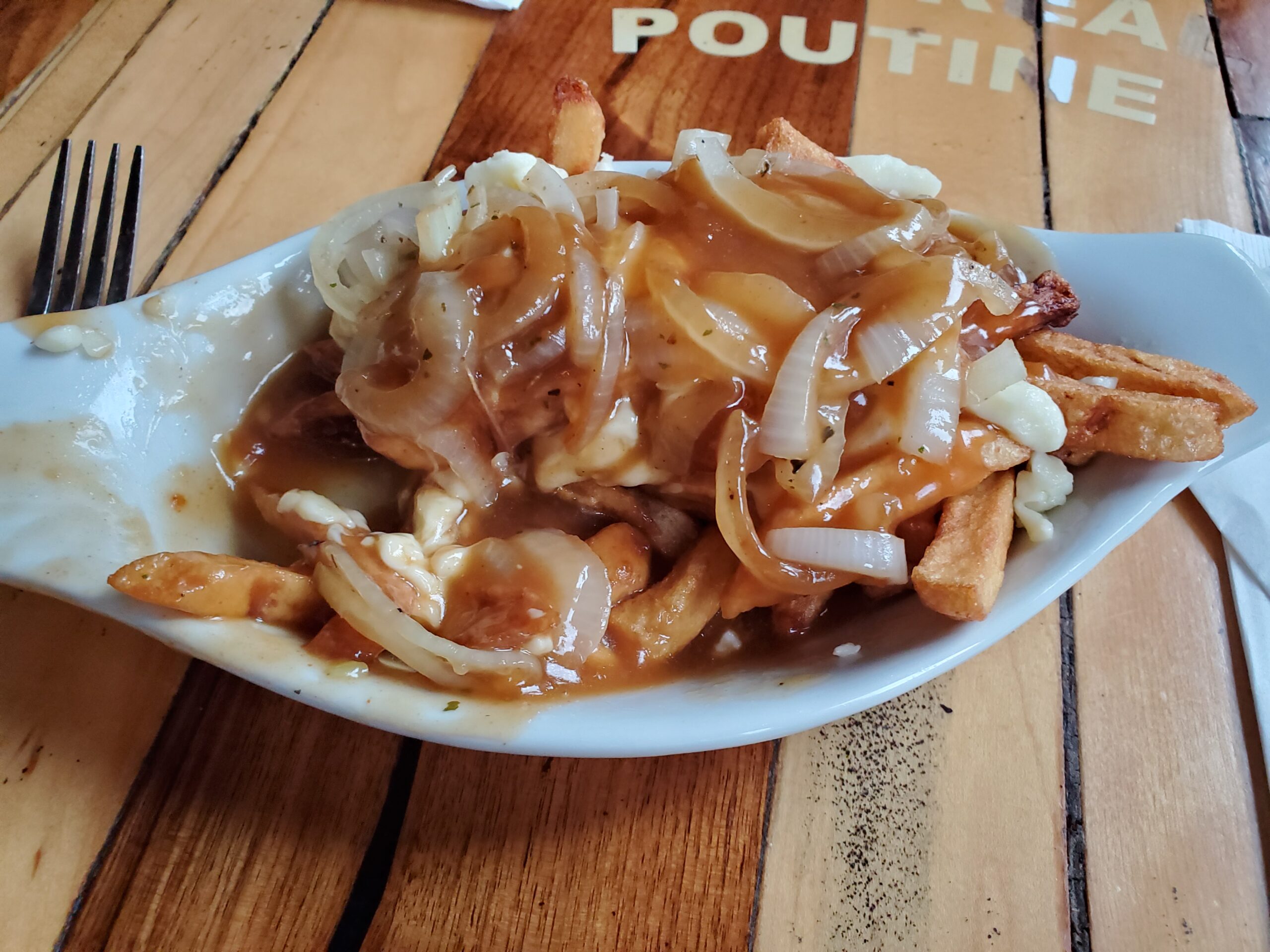 onion poutine