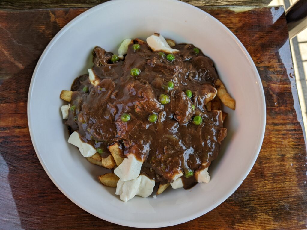 braised beef poutine